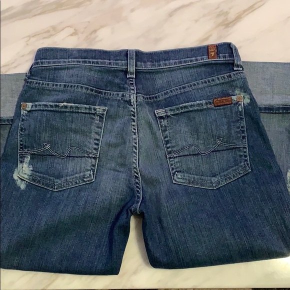 7 For All Mankind Jean Capris.  Sz 27 - Picture 2 of 4